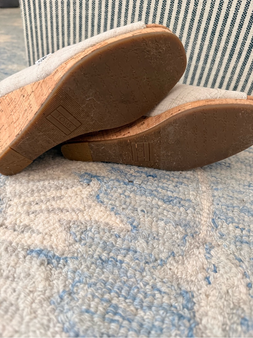 TOMS Natural Linen Peep-Toe Cork Wedge Heels size 5.5 - Picture 5 of 5